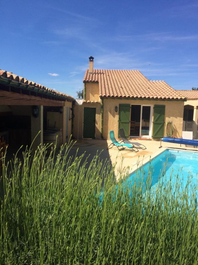 Gite Le Chalet Des Milles Et Un Chemins Castelnou Eksteriør bilde